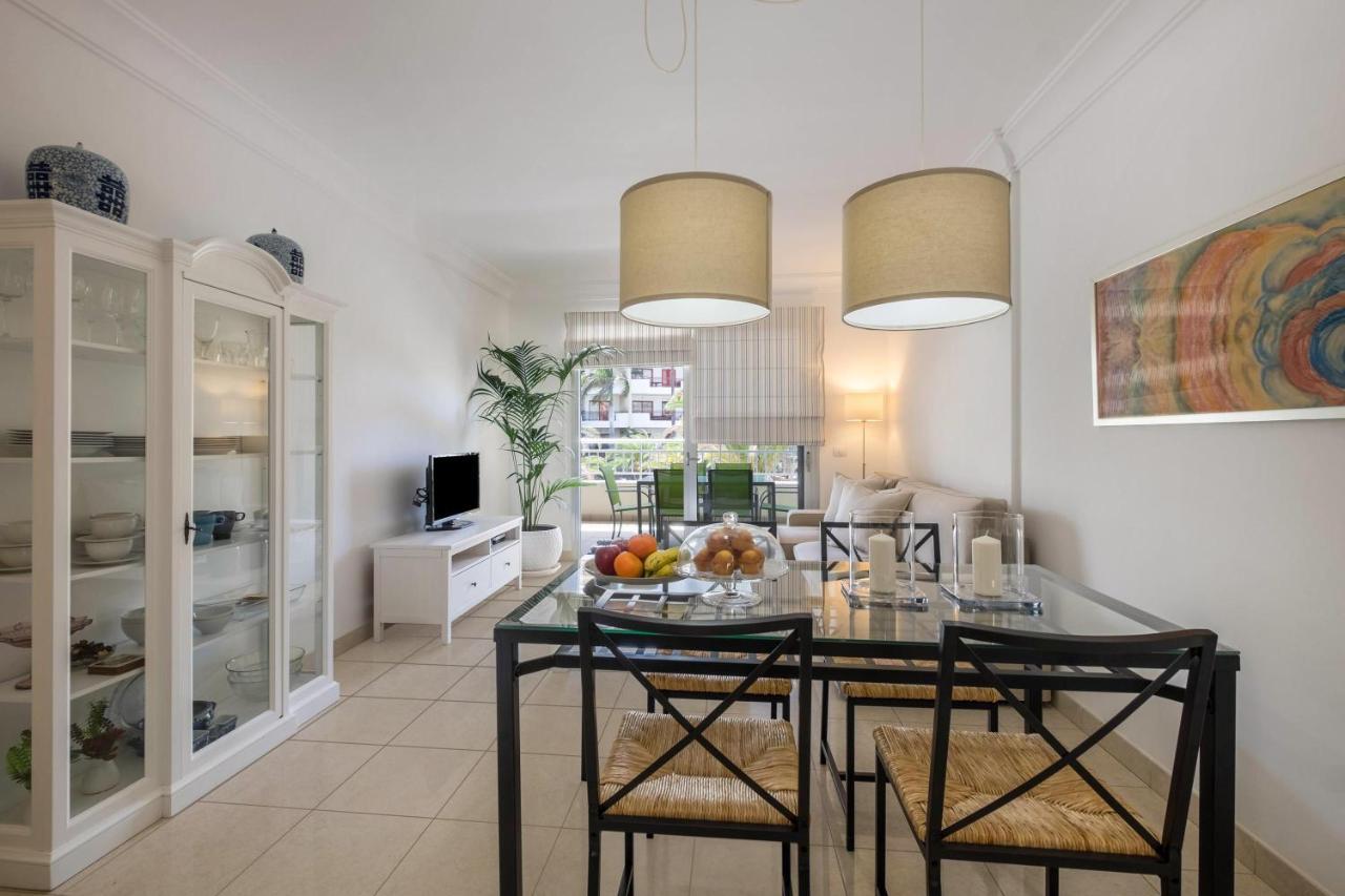 Apartamento Marina Арона Екстер'єр фото