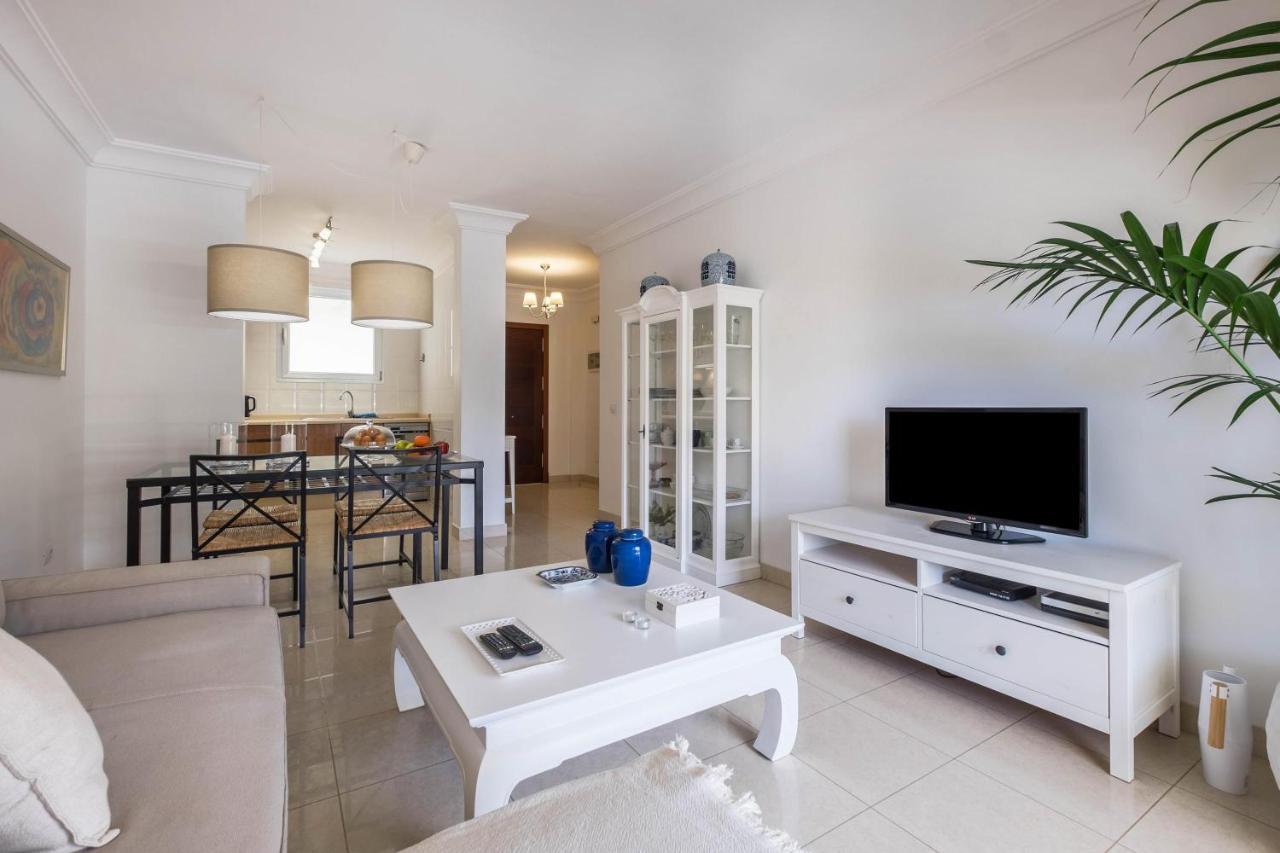 Apartamento Marina Арона Екстер'єр фото