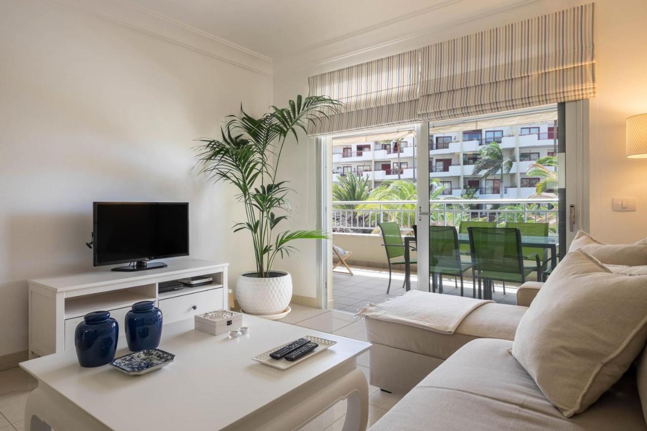 Apartamento Marina Арона Екстер'єр фото