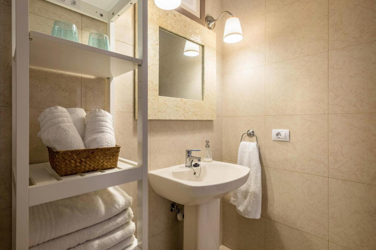 Apartamento Marina Арона Екстер'єр фото
